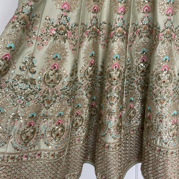 Indian long Anarakali dress - Picture 2 of 4